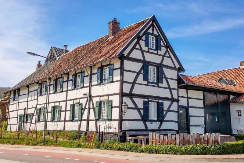 Bnb Het Geluk Van Limburg Mechelen Exterior foto